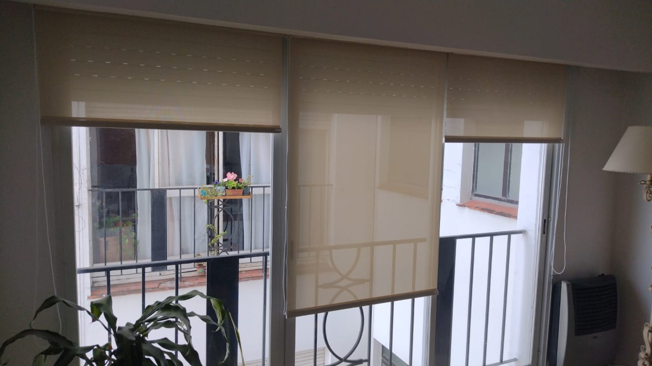 Cortina Sun Screen
